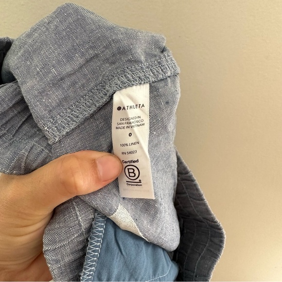 ATHLETA- Cabo Linen 4" Short Chambray Blue Pull-On - Picture 6 of 8